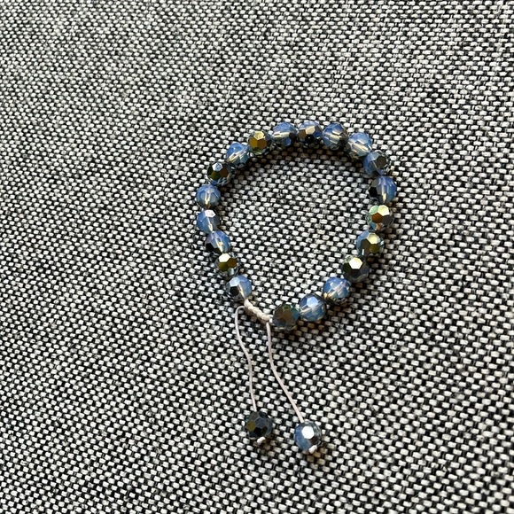 🌙 Y2K Vintage Circa 2006 Iridescent Beaded Tie String Bracelet ✨ - Picture 14 of 17
